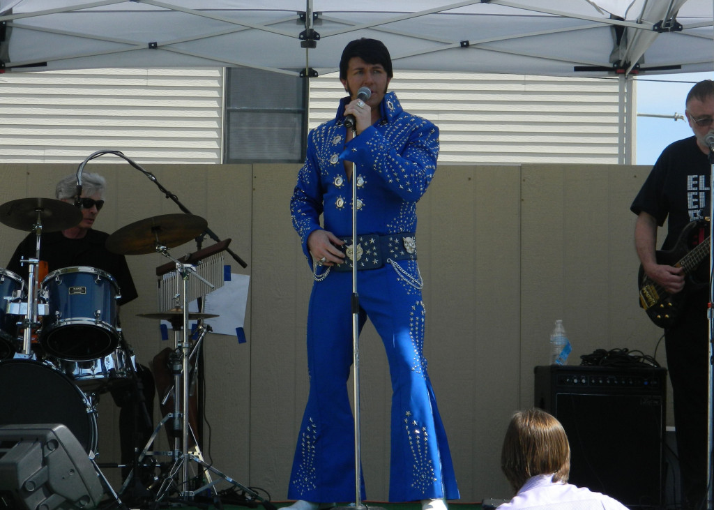 Elvis Tribute Artist, Brent Giddens
